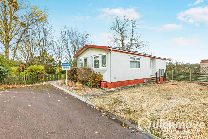 2 Bedroom Park Home For Sale In Cheltenham, Gloucestershire, GL51