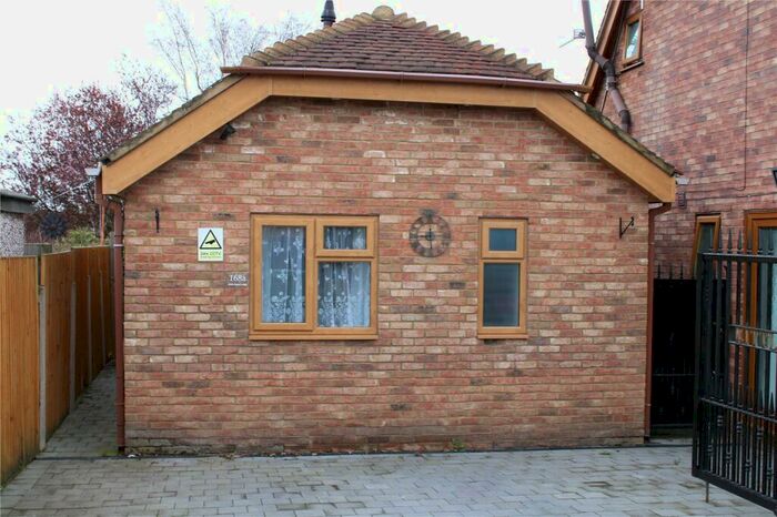 2 Bedroom Bungalow To Rent In Queenborough Road, Minster On Sea, Sheerness, Kent, ME12