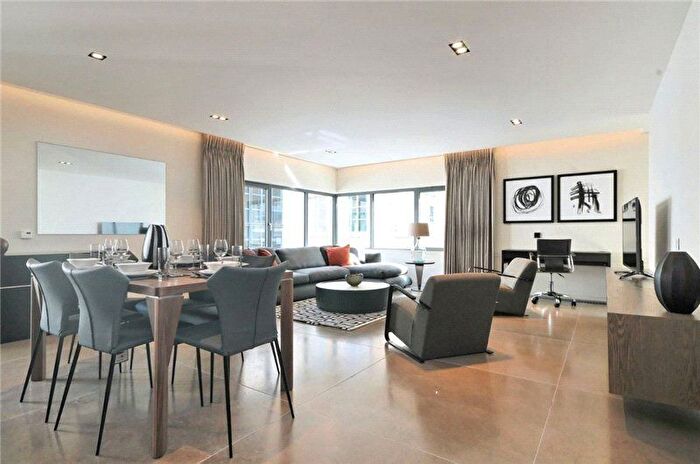 3 Bedroom Flat To Rent In Babmaes Street, St.James's, SW1Y