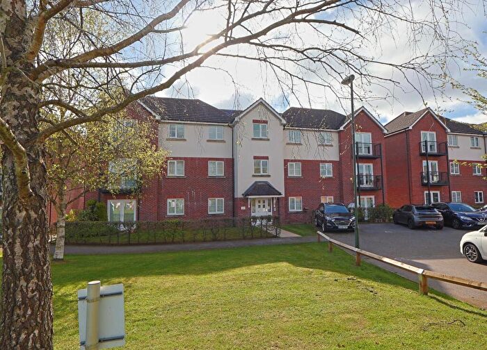 2 Bedroom Flat For Sale In Mistyrose Close, Allesley, Coventry - No Onward Chain, CV5