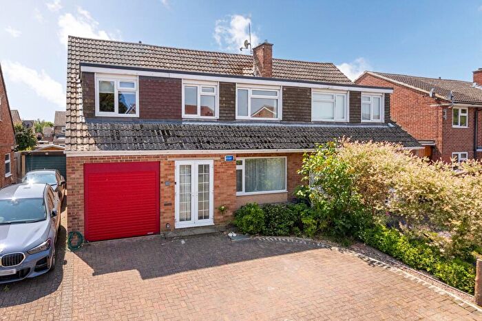4 Bedroom Semi-Detached House For Sale In Baker Road, Abingdon, OX14