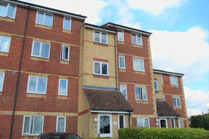 1 Bedroom Flat To Rent In Lundy House, Himalayan Way, Watford, WD18