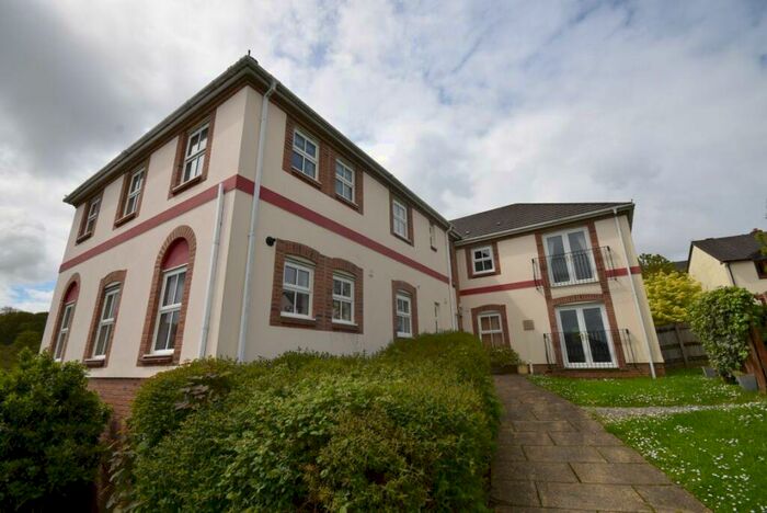 2 Bedroom Flat To Rent In Marlen Court, Bideford, Devon, EX39
