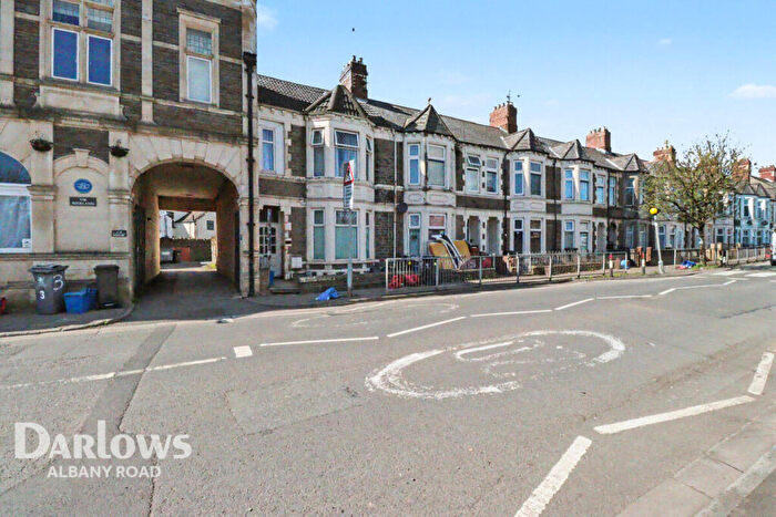 3 Bedroom Block Of Apartments For Sale In Moorland Road, Cardiff, CF24