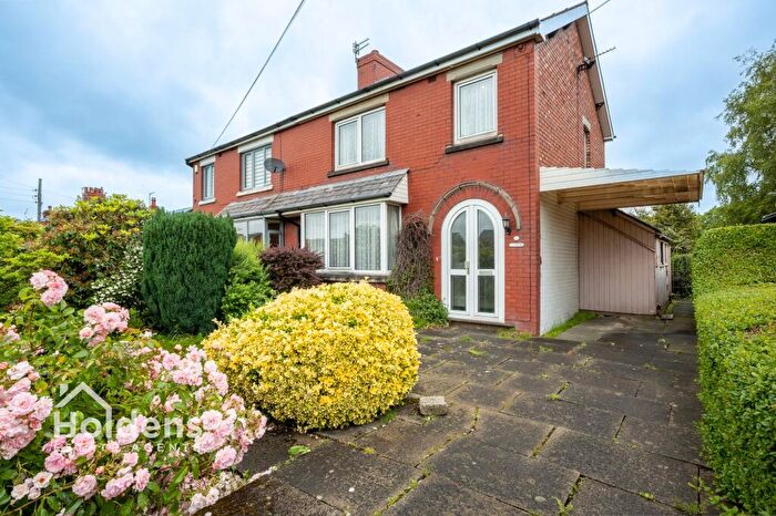 3 Bedroom Semi-Detached House For Sale In Bannister Lane, Farington Moss, PR26