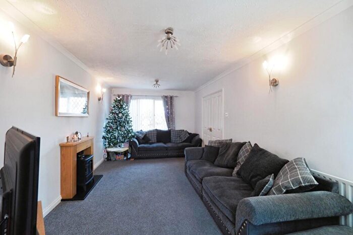 4 Bedroom Detached House For Sale In Elmhurst Drive, Sutton-in-ashfield, NG17