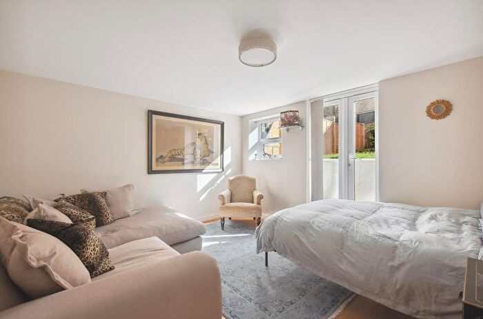 Studio To Rent In Alexandra Road, St. John’S Wood, London, NW8