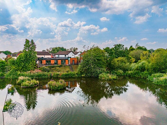 4 Bedroom Detached House For Sale In Hopefold Drive, Worsley, M28
