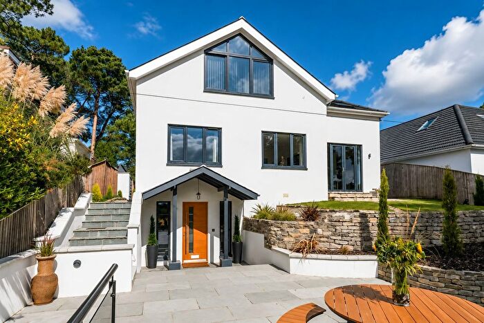 5 Bedroom Detached House To Rent In Blake Hill Crescent, Poole, BH14