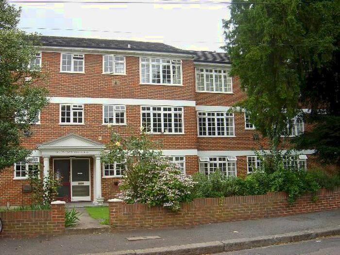 2 Bedroom Flat To Rent In Witham Road, Isleworth, TW7