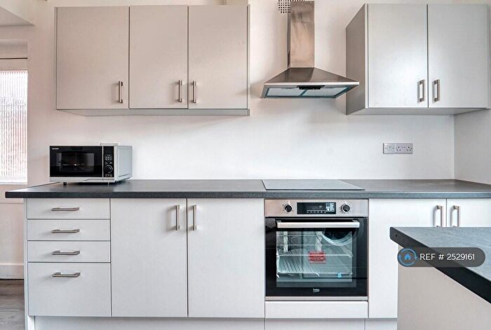 4 Bedroom Semi-Detached House To Rent In Pen Park Road, Bristol, BS10