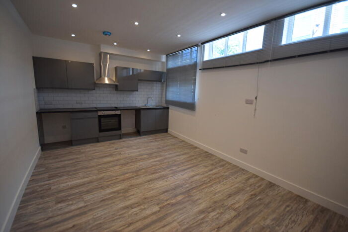 Flat To Rent In Leigh Road, Eastleigh, SO50