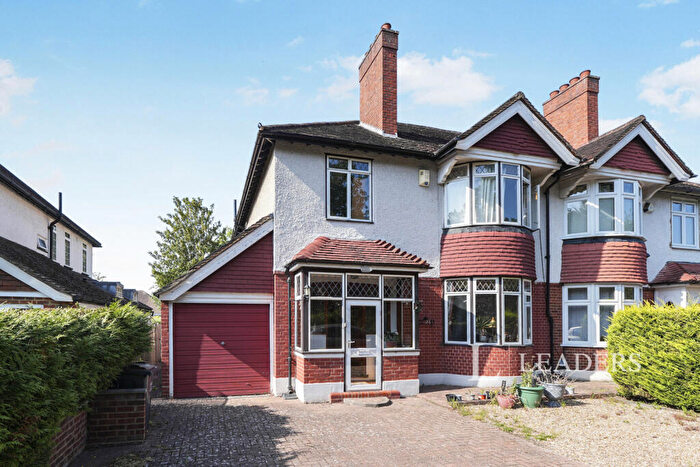 4 Bedroom Semi-Detached House To Rent In Hayes Lane, Beckenham, BR3