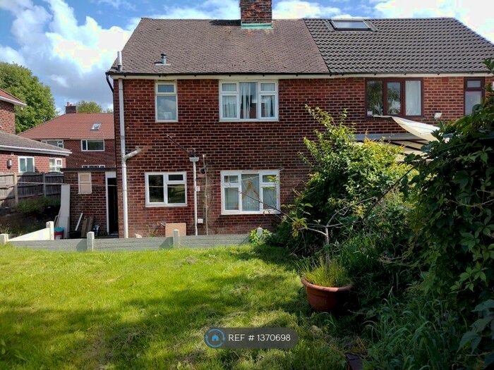 3 Bedroom Semi-Detached House To Rent In Seedley Avenue, Little Hulton, Manchester, M38