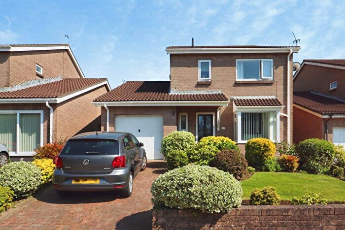 3 Bedroom Detached House For Sale In Clos Tawe, Barry, CF62