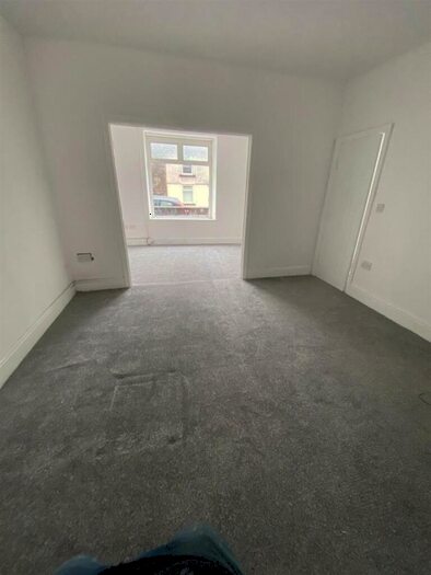 3 Bedroom House To Rent In Trehafod Road, Pontypridd, CF37