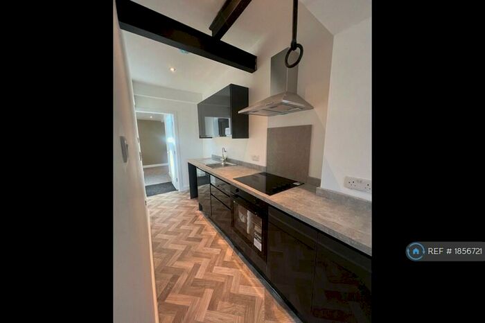 1 Bedroom Flat To Rent In Britannia Inn, Burnley, BB11