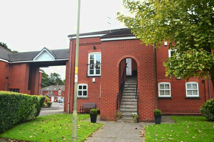 2 Bedroom Flat To Rent In Old Manor Park, The Hindles, Howe Bridge, M46