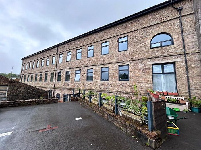 2 Bedroom Flat To Rent In The Power Mill, Holcombe Road, Rossendale, BB4