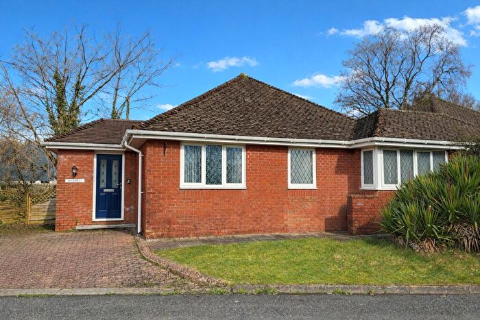 2 Bedroom Bungalow For Sale In New Road, Kilgetty, Pembrokeshire, SA68