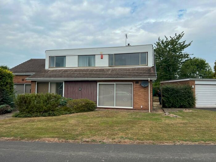 8 Bedroom House To Rent In Bransford Avenue, Coventry, CV4