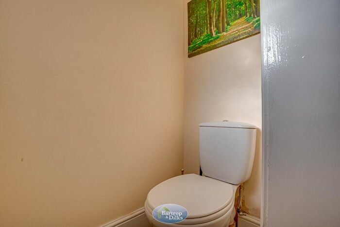 2 Bedroom Semi-Detached House For Sale In King Street, Worksop, S80