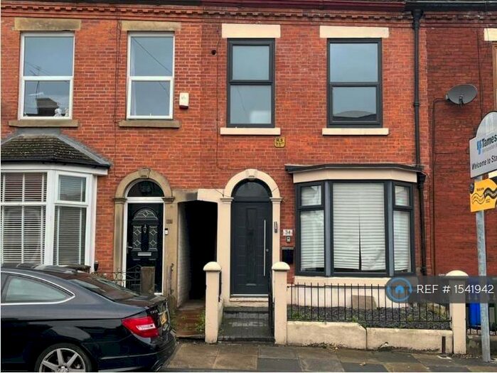 4 Bedroom Terraced House To Rent In Cheetham Hill Road, Stalybridge, SK15