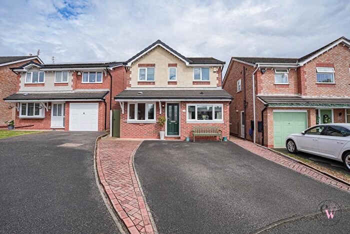 3 Bedroom Detached House For Sale In Troutbeck Grove, Winsford, CW7