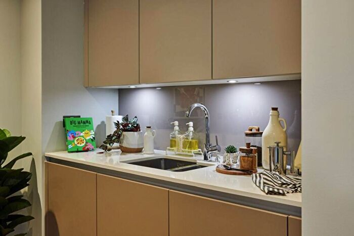 2 Bedroom Flat To Rent In Uncle Elephant & Castle, Elephant And Castle, SE11