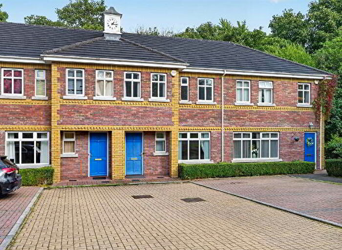 3 Bedroom TownHouse For Sale In Glenburn Manor, Belfast, BT17