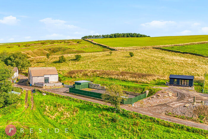 4 Bedroom Farm House For Sale In Higher Tunshill Farm Barn, Tunshill Lane, Milnrow, Rochdale, OL16