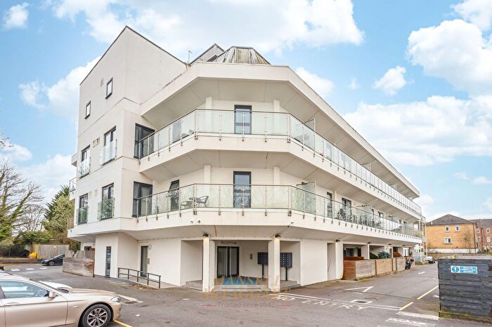 2 Bedroom Flat For Sale In Russell Way, Octagon House Russell Way, RH10