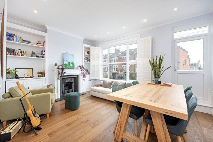 3 Bedroom Maisonette To Rent In Felsham Road, London, SW15