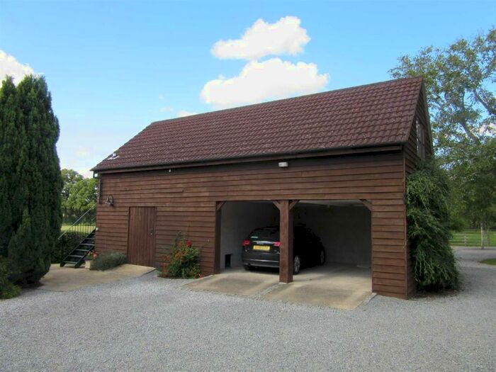 1 Bedroom Coach House To Rent In Pretoria, Gloucester Road, Newent, GL18