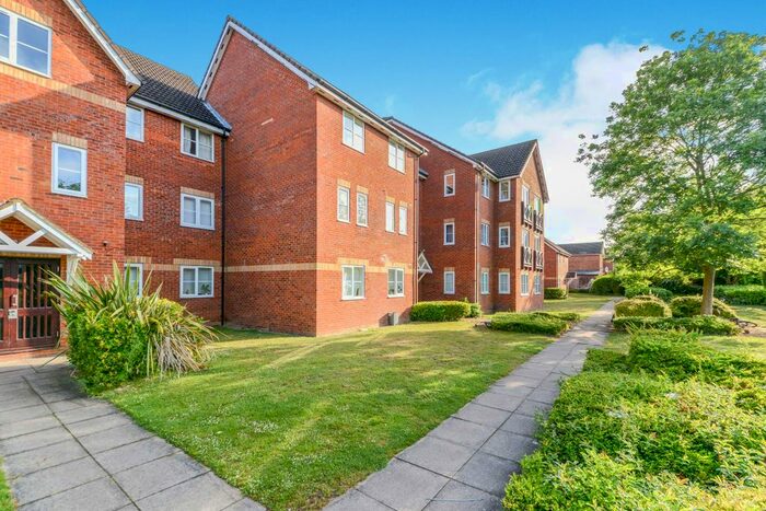 1 Bedroom Flat To Rent In Mildred Avenue, Watford, WD18