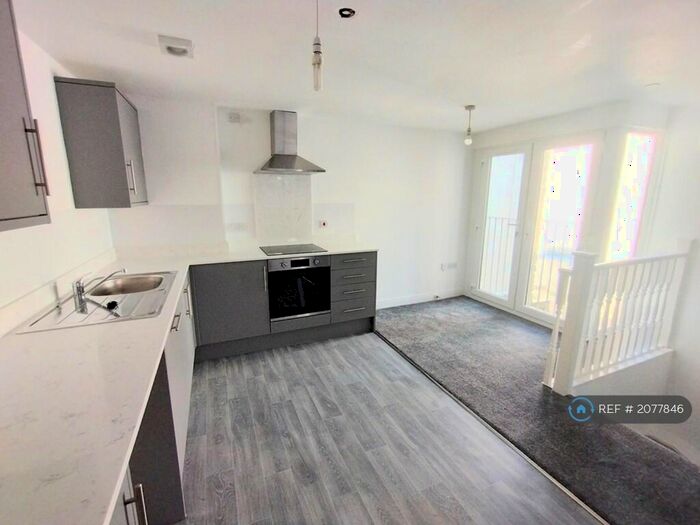 2 Bedroom Flat To Rent In Cromwell Building, Lancaster, LA1