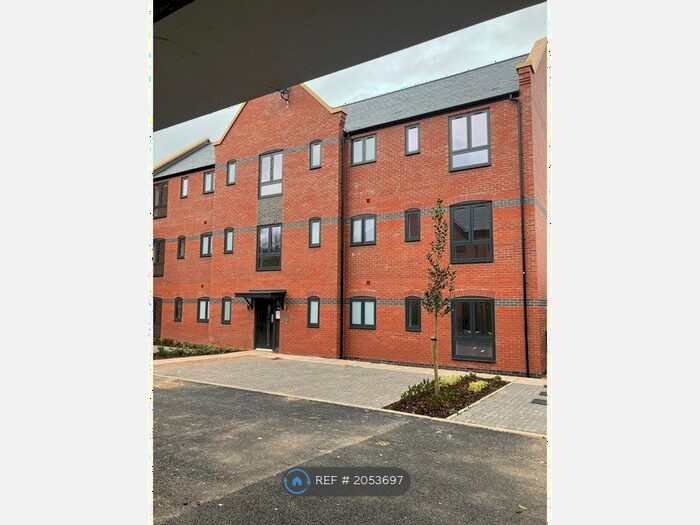 2 Bedroom Flat To Rent In Dadley Place, Warwick, CV34