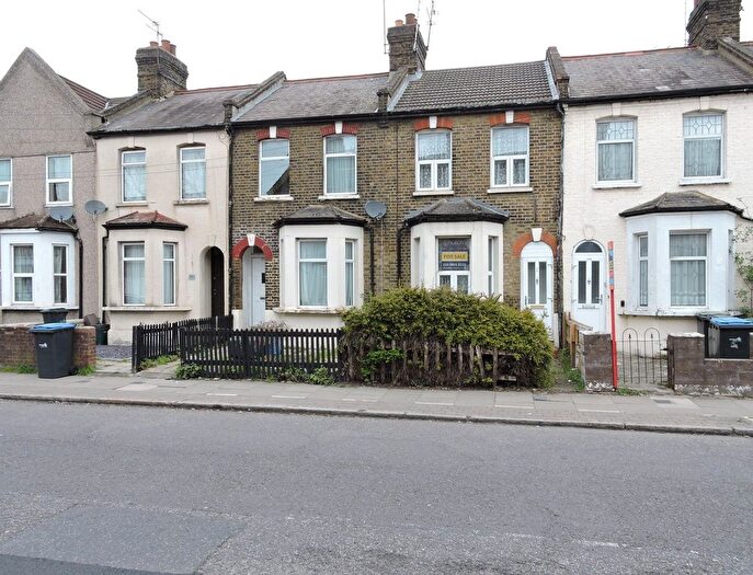 2 Bedroom Terraced House For Sale In Ordnance Road, Enfield Lock, Enfield, EN3