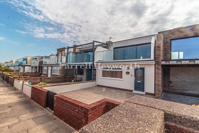 2 Bedroom House For Sale In Rossall Promenade, Thornton Cleveleys, FY5