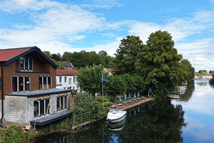 2 Bedroom Flat For Sale In Yarmouth Road, Thorpe St Andrew, Norwich, NR7