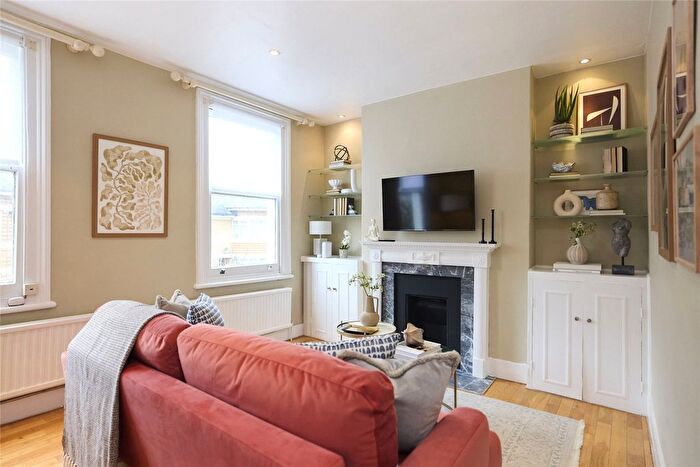 2 Bedroom Flat To Rent In Sherbrooke Road, London, SW6