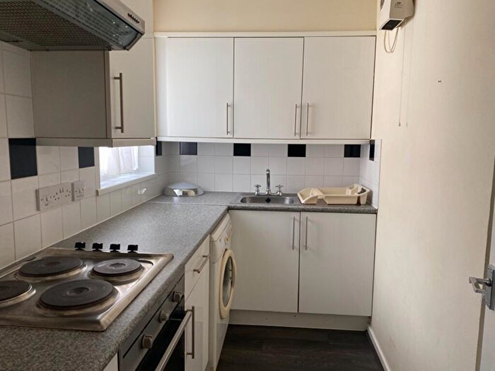 Studio To Rent In Cygnus Gardens, Dibden, Southampton, SO45