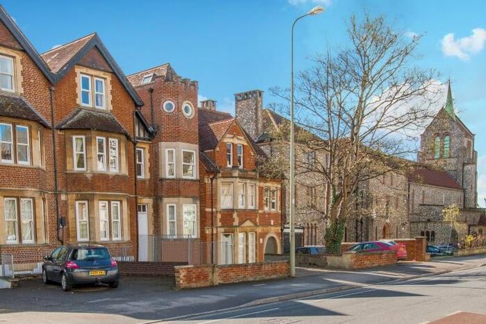 1 Bedroom Flat To Rent In Iffley Road, East Oxford, OX4
