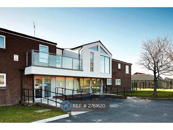 1 Bedroom Flat To Rent In Appledore Court, Liverpool, L24