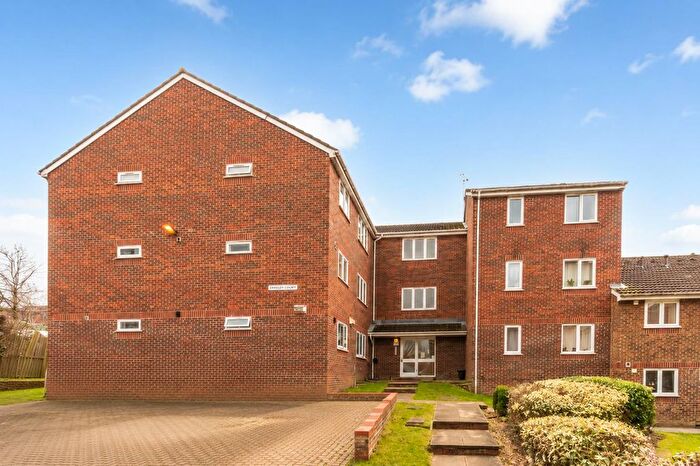 2 Bedroom Flat For Sale In Percy Gardens, Worcester Park, KT4
