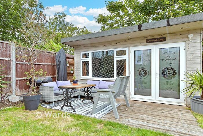3 Bedroom Semi-Detached House For Sale In St. Andrew's Road, Gillingham, Kent, ME7
