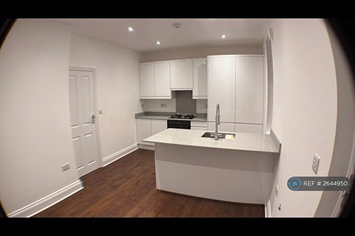 2 Bedroom Flat To Rent In Sydenham Road, London, SE26