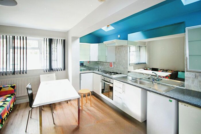 4 Bedroom End Of Terrace House To Rent In Bluecoat Close, Nottingham, NG1