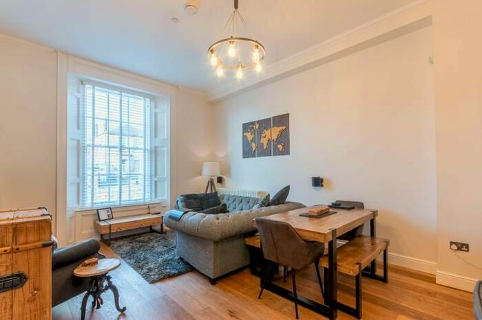 2 Bedroom Flat To Rent In Minto Street, Newington, Edinburgh, EH9