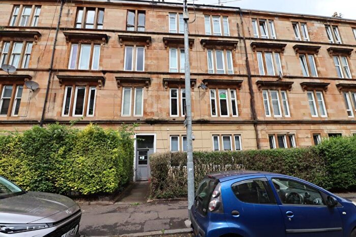 3 Bedroom Flat To Rent In Roslea Drive, Dennistoun, Glasgow, G31